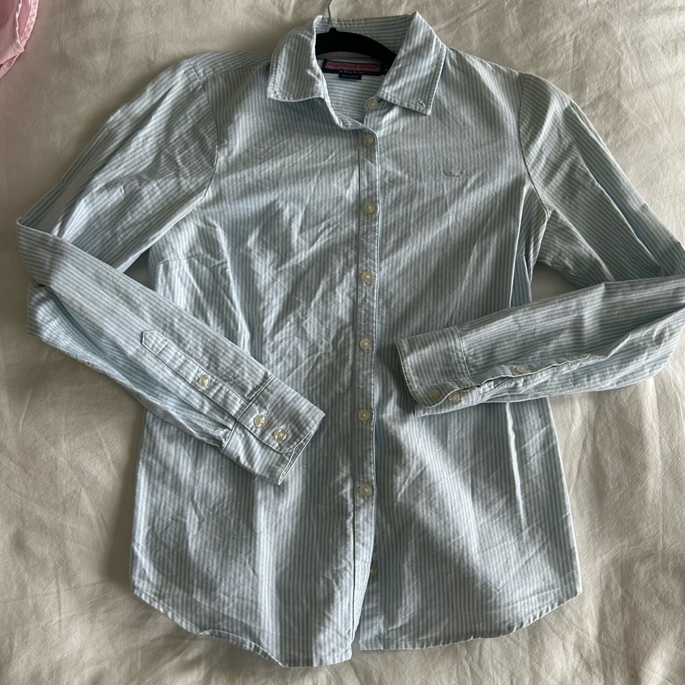 Vineyard Vines blue & white stripe button down women’s shirt, size 0 EUC